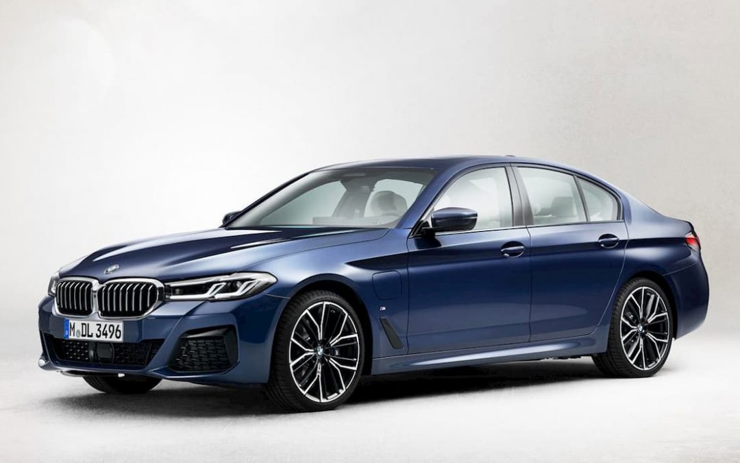 BMW Serie 5 Restyling 2021: nuova performance ed estetica per la prossima auto bavarese in uscita