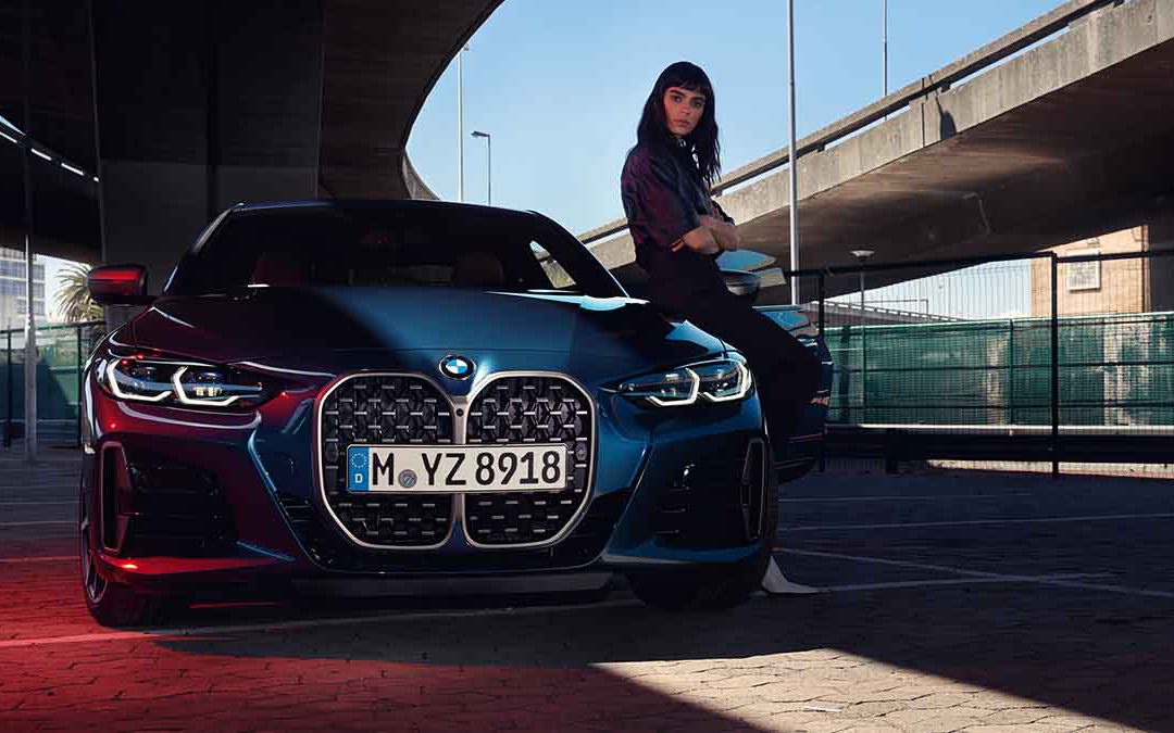 BMW Serie 4 G22: la “Ultimate Driving Machine” in uscita ad ottobre