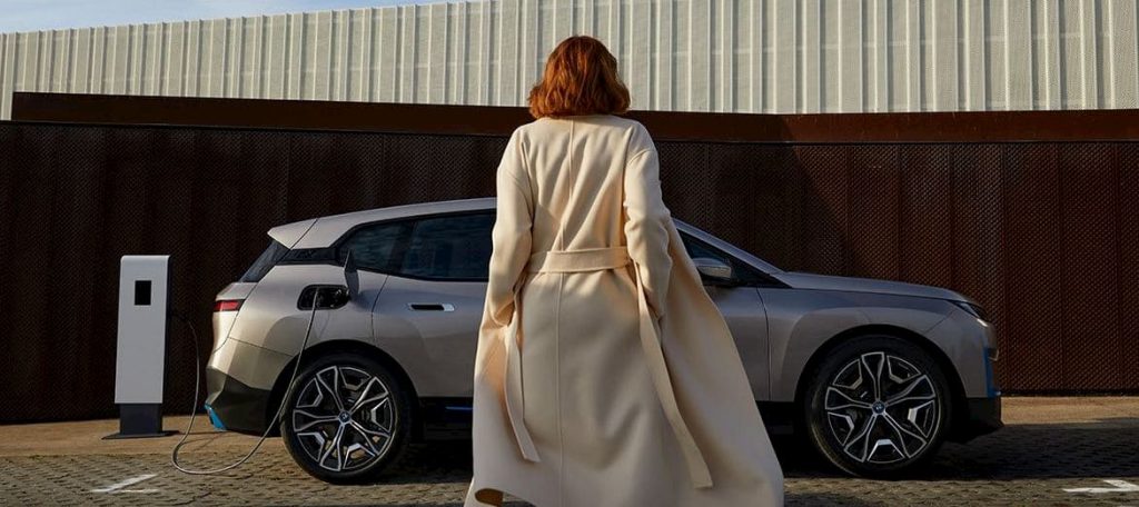 bmw-iX-2021