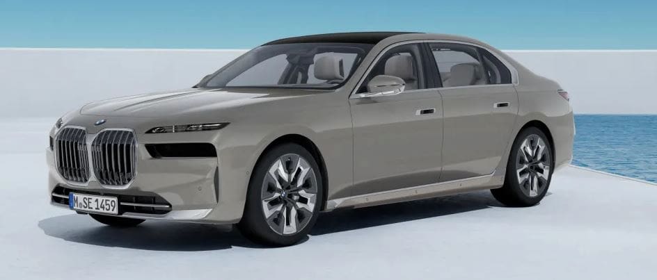 Nuova BMW Serie 7: le nuove versioni in arrivo