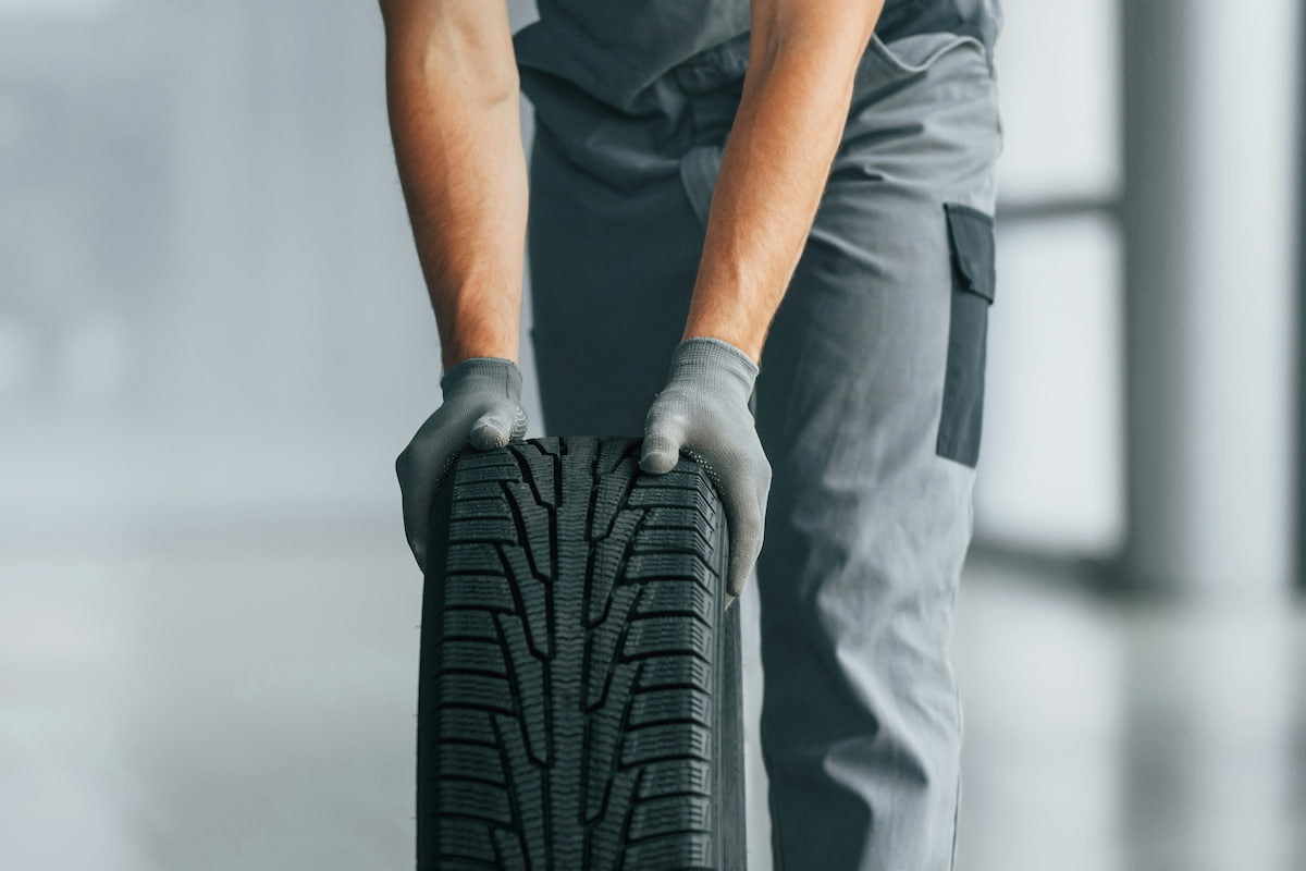 10 Adesivi Per Pneumatici Invernali - Autoadesivi In Vinile 25x25 Mm, Indicatori Di Velocità 160-240 Km/h (240 Km/h)