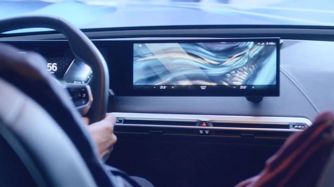 Display auto BMW: guida completa al Curved Display